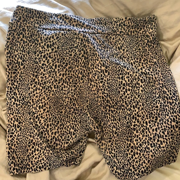 plus size cheetah print biker shorts - Picture 1 of 2
